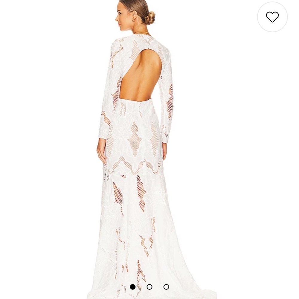 Elliatt Registry Gown